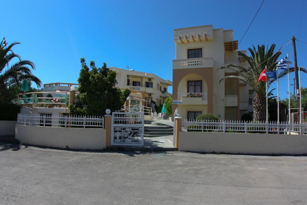 Olga Suites Maleme Exteriér fotografie